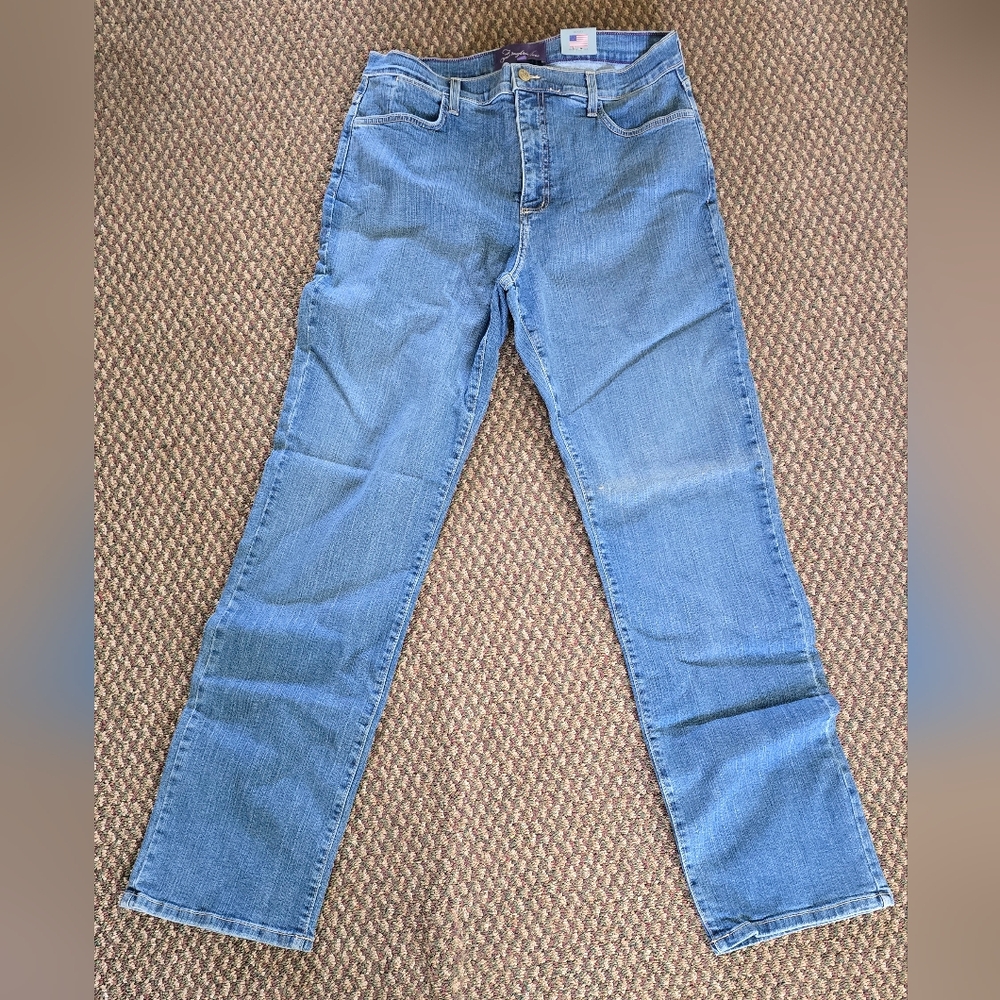 NYDJ 2omens Blue Jean Size 14 2010